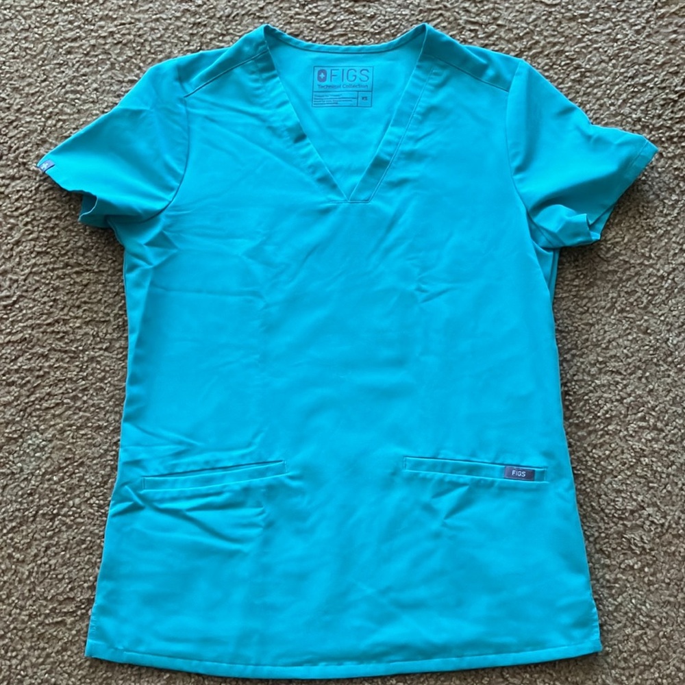 Figs Casma Three-Pocket Scrub Top - Picture 4 of 7